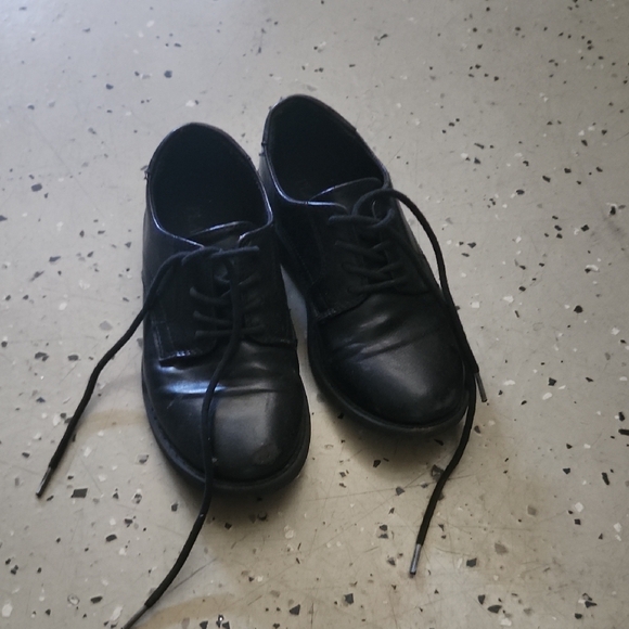 Classic Black Men's Dress Shoes - Picture 1 of 5